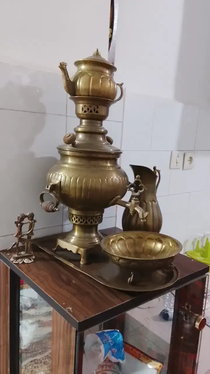 سماور قدیمی ذغالی ...|کلکسیون اشیاء عتیقه|کرمانشاه, |دیوار