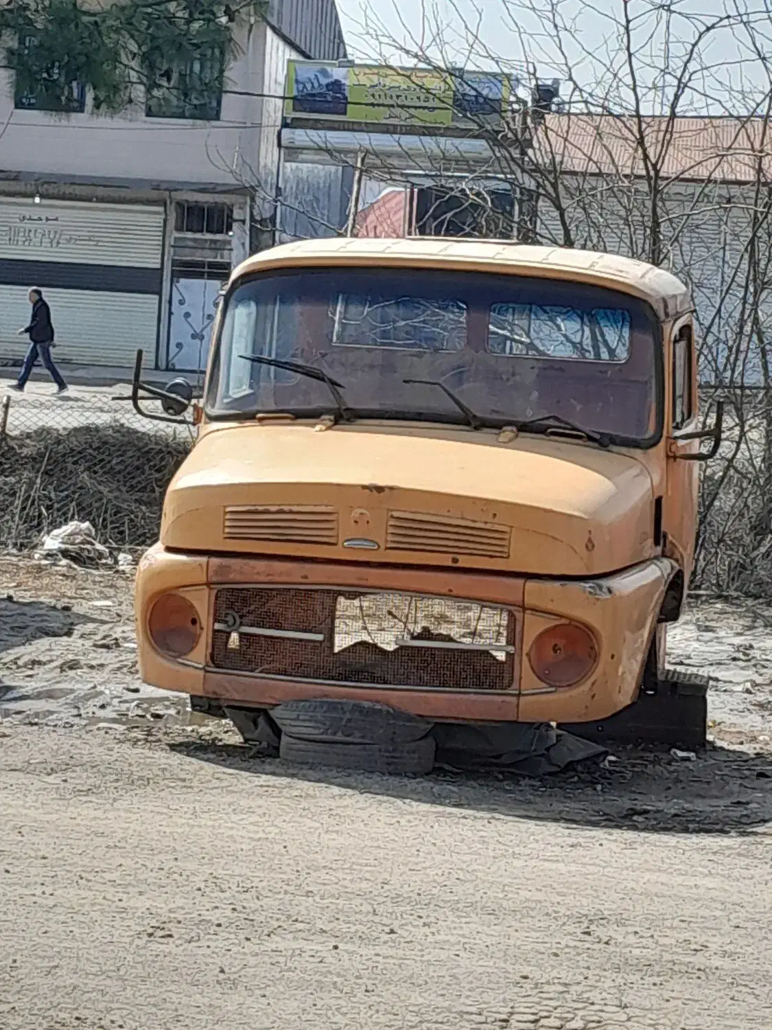 اتاق بنز مونتاژخارج|قطعات یدکی و لوازم جانبی|رشت, آتشگاه|دیوار