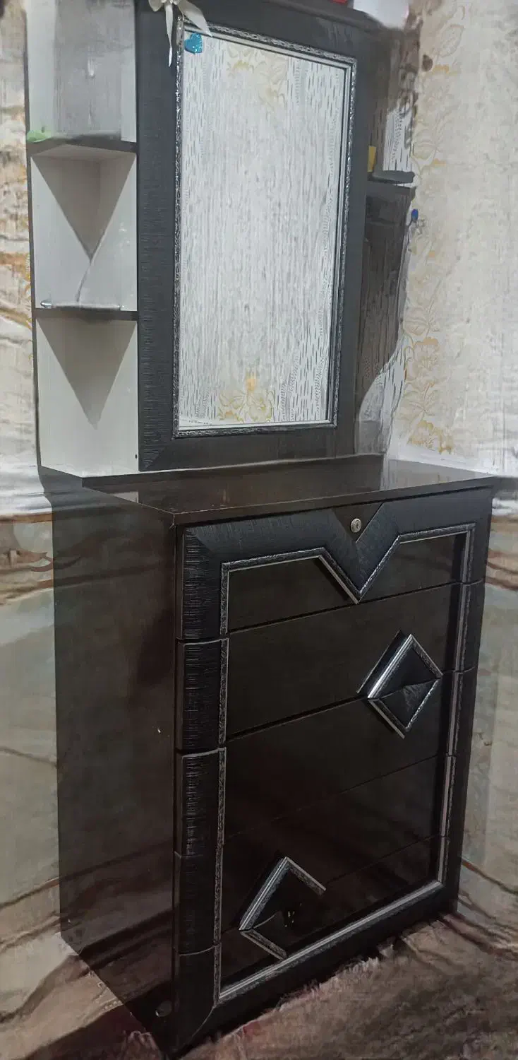 دراور، میزارایش|جاکفشی، کمد، دراور|زابل, |دیوار