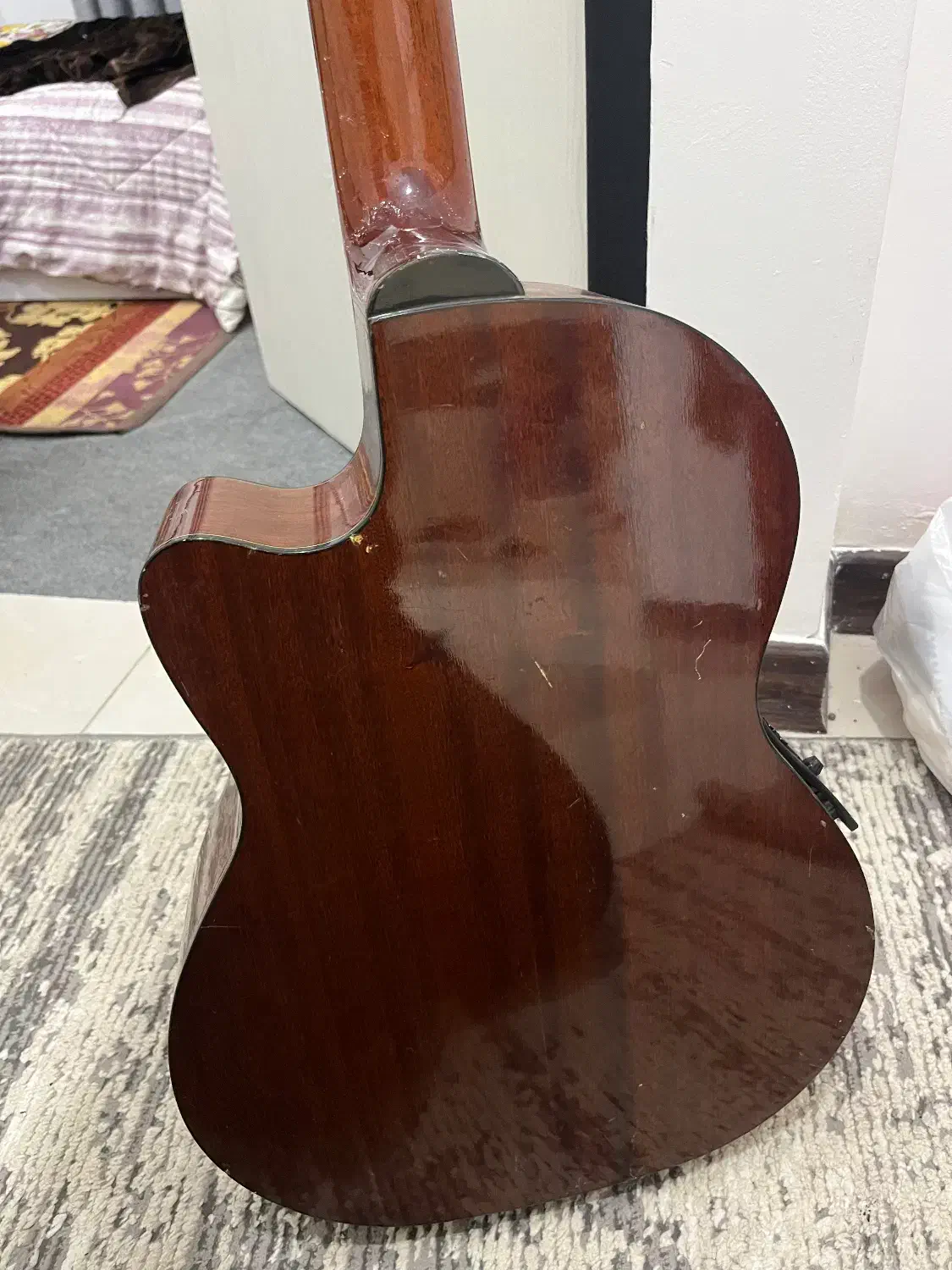 گیتار برای موسیقی مدل آریا|گیتار، بیس، امپلیفایر|قائمشهر, |دیوار