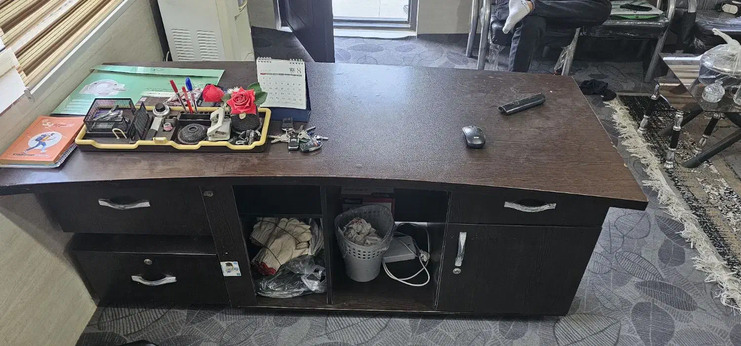 میز و صندلی دفتری نو|مبلمان اداری|کهریزک, |دیوار