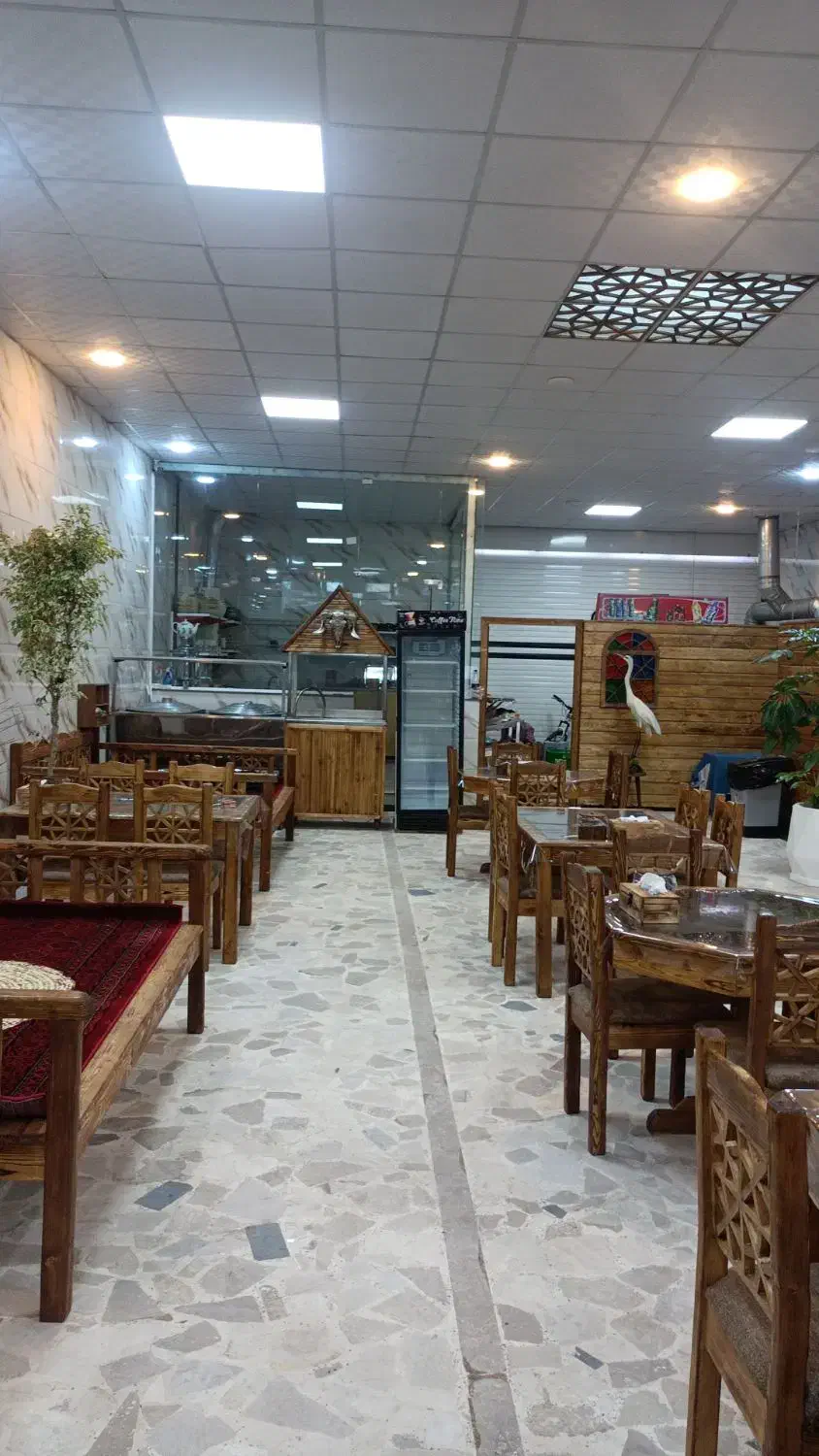 اجاره رستوران ۱۵۰ متری ترمینال دور میدان|اجارهٔ مغازه و غرفه|رشت, ترمینال|دیوار