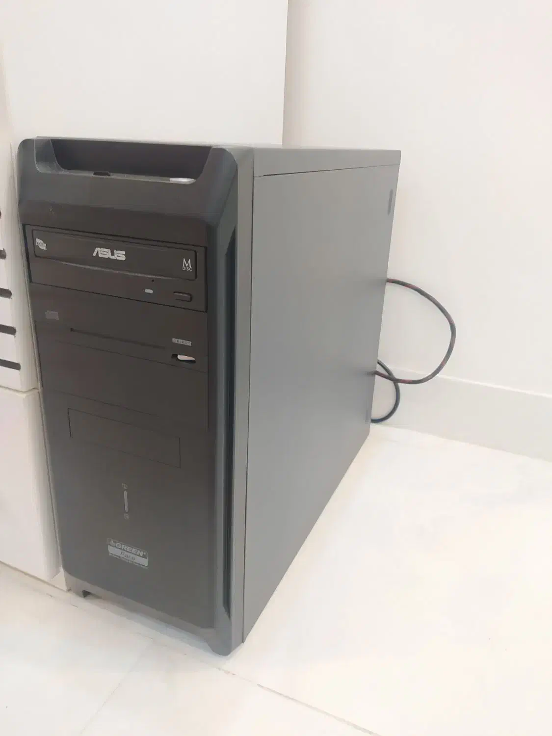 کامیپیوتر|رایانه رومیزی|بروجرد, |دیوار