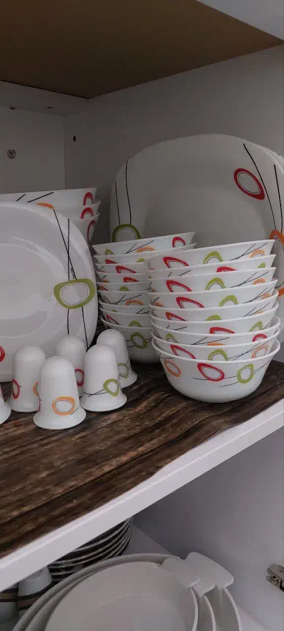 سرویس ۱۸نفره پارس اوپال|ظروف سرو و پذیرایی|هشتگرد, شهرک بعثت|دیوار