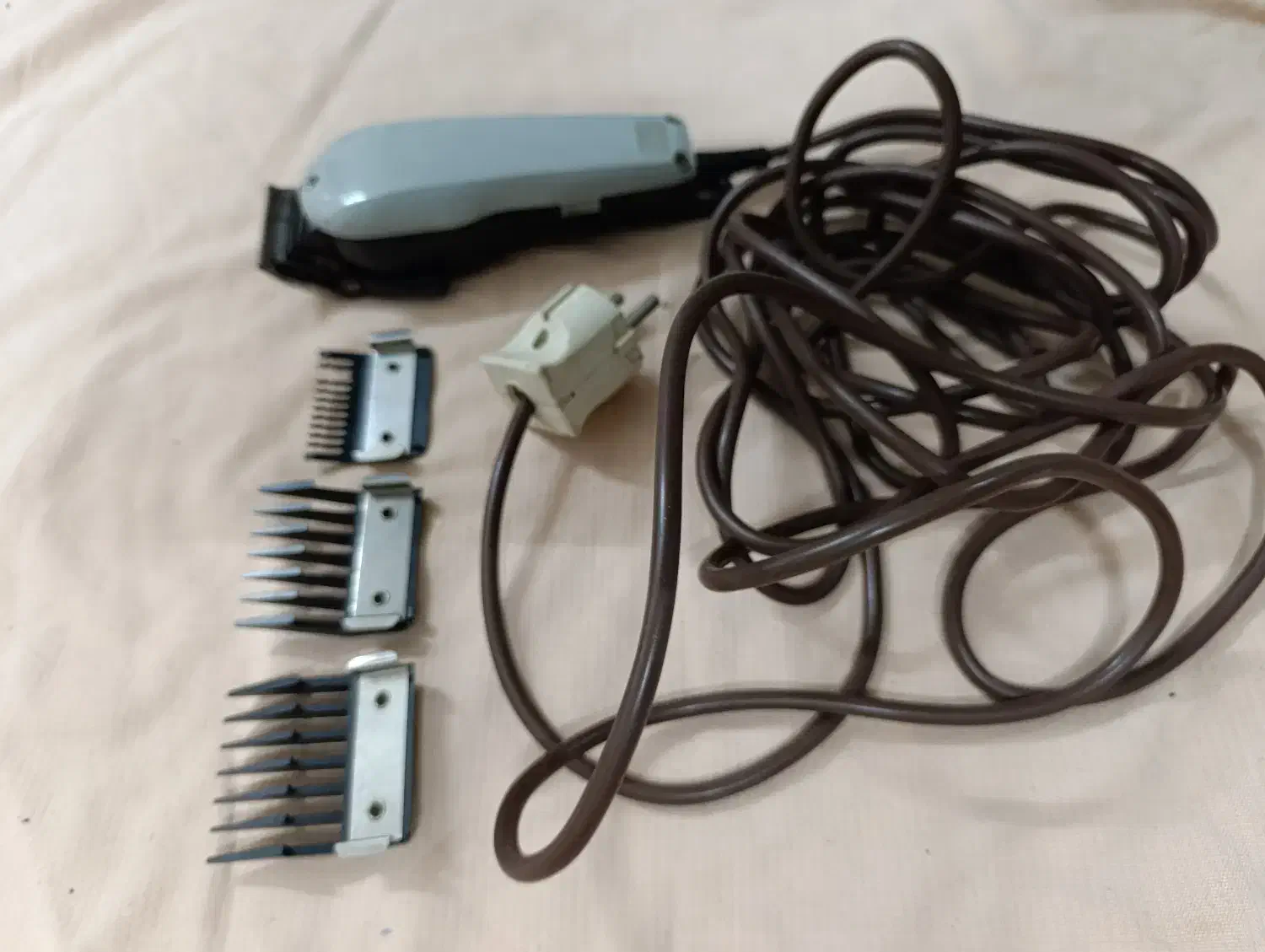 مو تراش مارک  « وال آمریکا »|آرایشی، بهداشتی، درمانی|لاهیجان, کوی خزر|دیوار