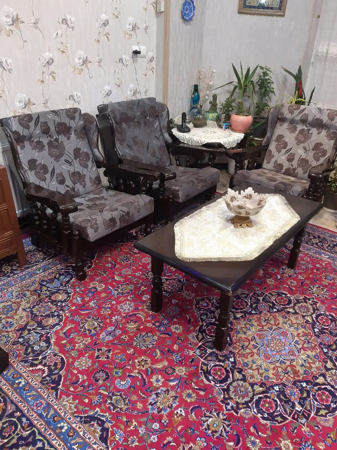 مبل چوب گردو|مبلمان خانگی و میز عسلی|شهرکرد, |دیوار