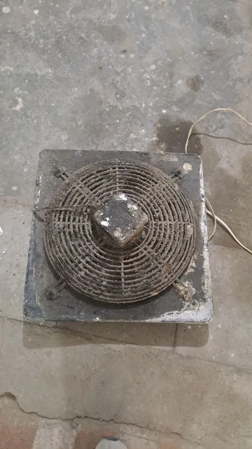 هوا کش ۶۰×۶۰|پنکه و تصفیهکنندهٔ هوا|همدان, |دیوار