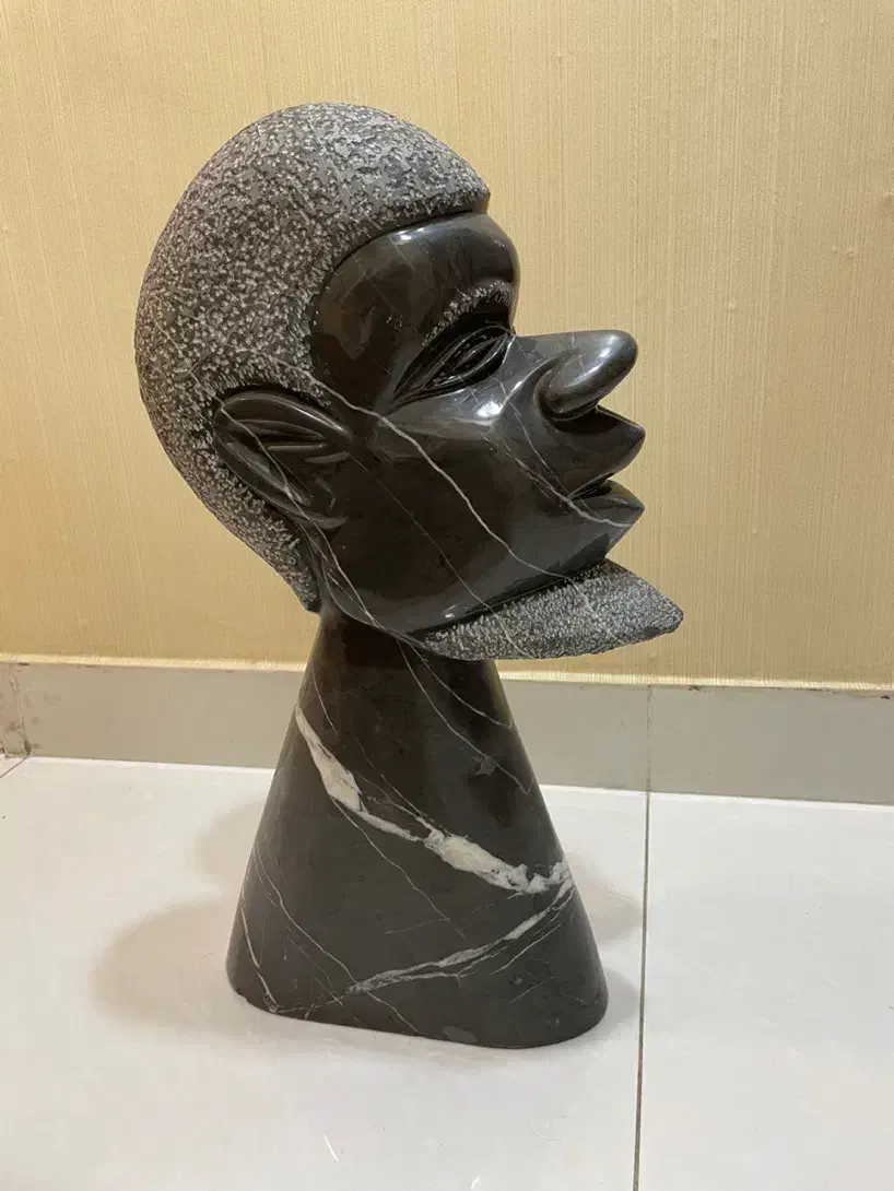 مجسمه سنگی نلسون ماندلا|کلکسیون اشیاء عتیقه|تهران, تهرانپارس شرقی|دیوار