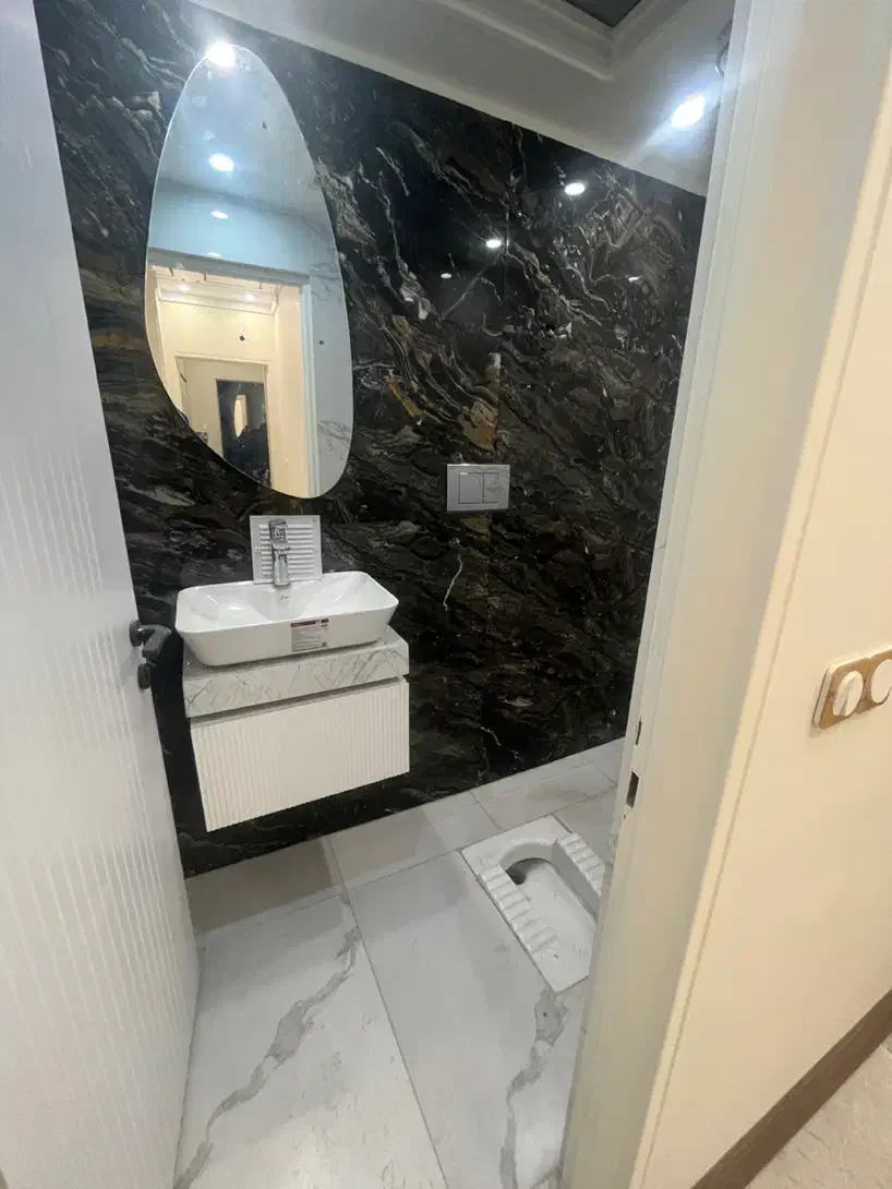 ۱۴۰ متر/۳خواب/تک واحدی/۲ پارکینگ/میدان۷