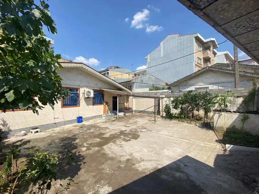 ویلایی فلکه گاز ۳۰۴ متر بر اصلی کوچه غلام نیا هم|فروش زمین و ملک کلنگی|رشت, کوی غلام نیا|دیوار