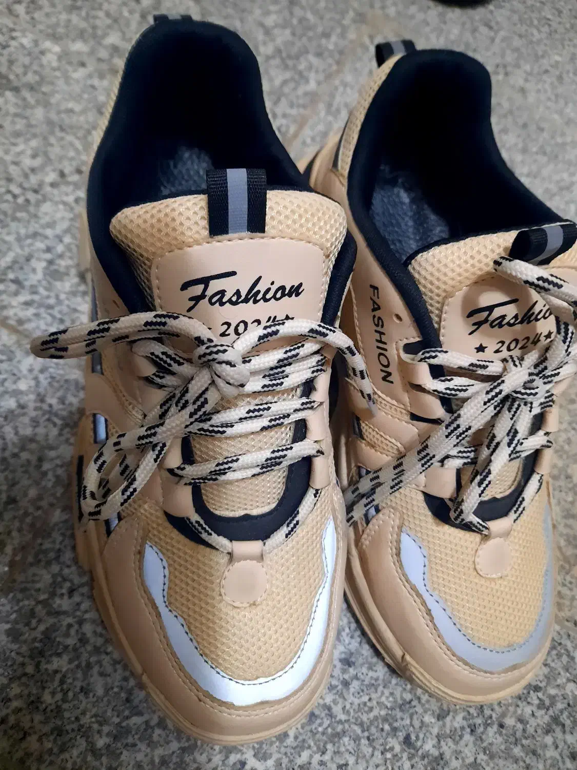 کفش اسپرت|کیف، کفش، کمربند|بیرجند, |دیوار