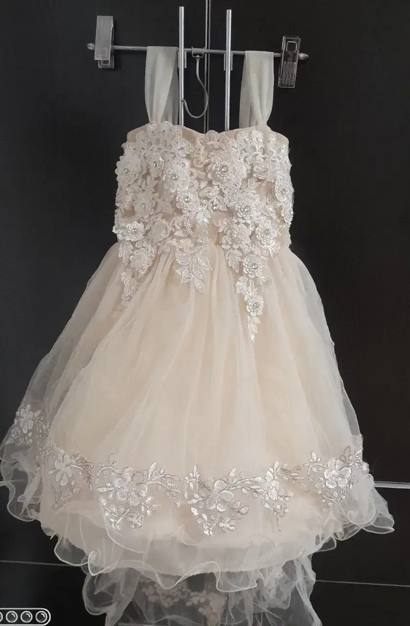 لباس بهار سالم بدون پارگی در حد نو|کفش و لباس بچه|مریوان, |دیوار