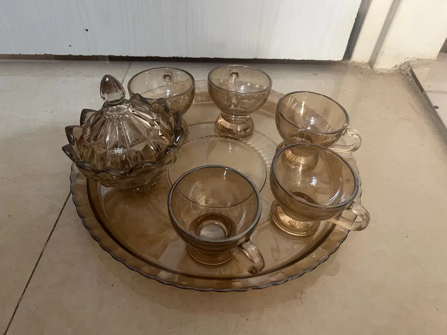 تعدادی ظرف و استکان|ظروف سرو و پذیرایی|شیراز, شهرک مخابرات|دیوار