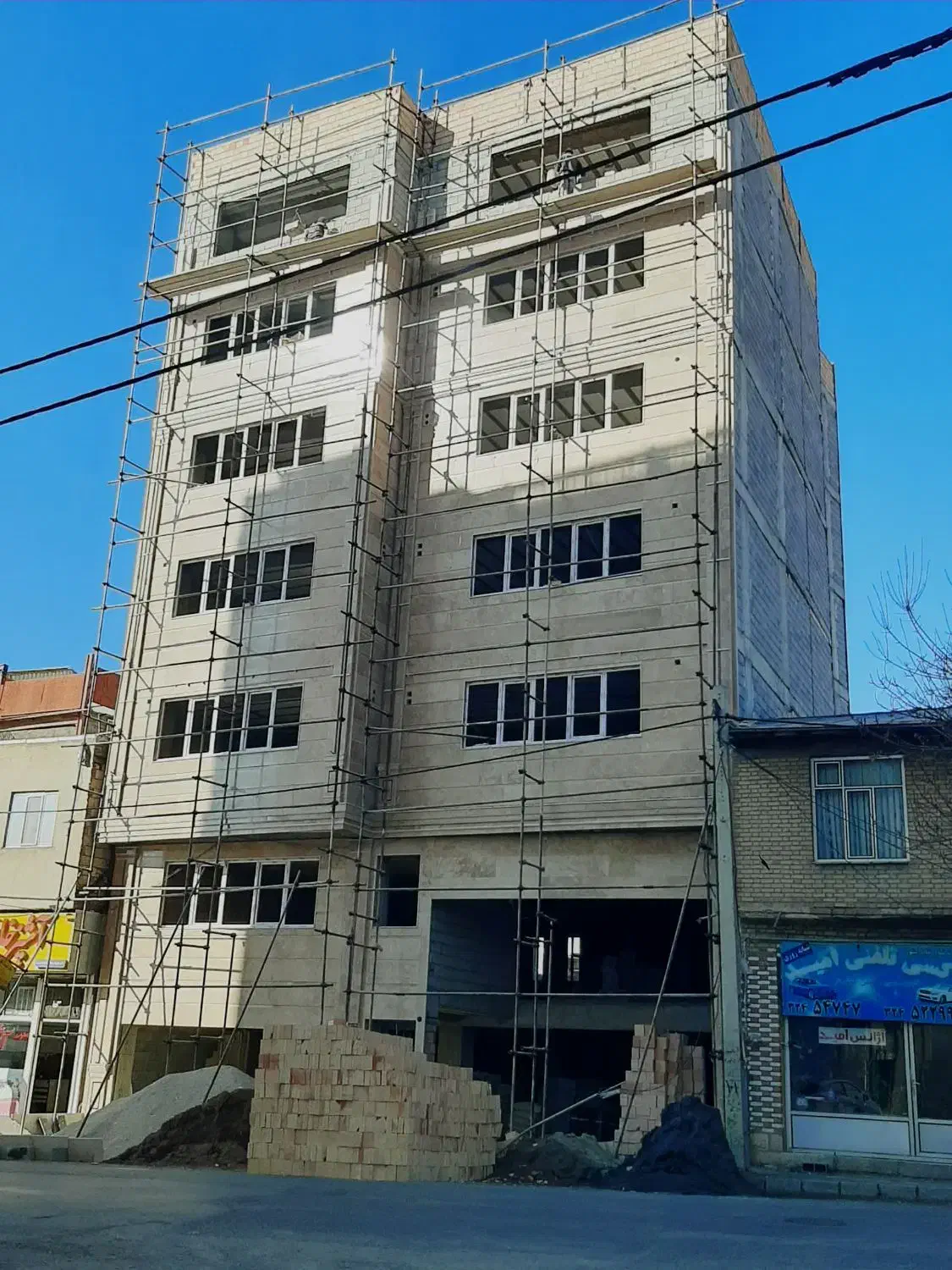 فروش واحد تحویل مرکز شهر طبقه چهار|فروش آپارتمان|خلخال, |دیوار