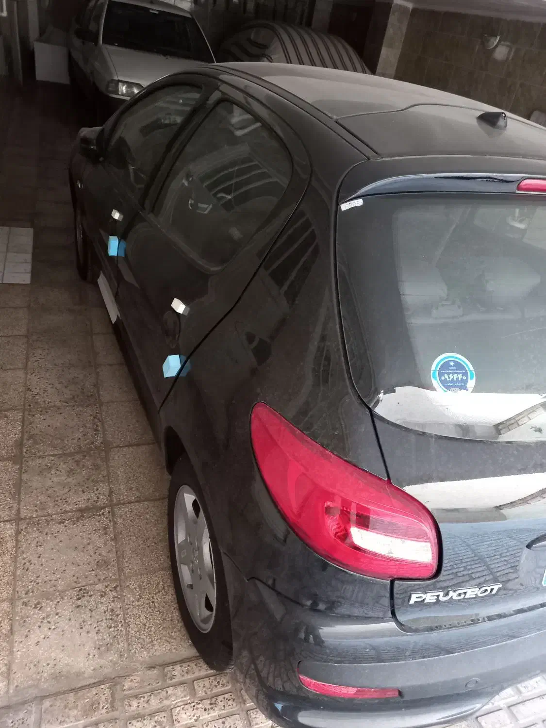 پژو ۲۰۷  مشکی صفراتومات  سقف شیشه ای ارتقا یافته|خودرو سواری و وانت|تهران, سلیمانی|دیوار