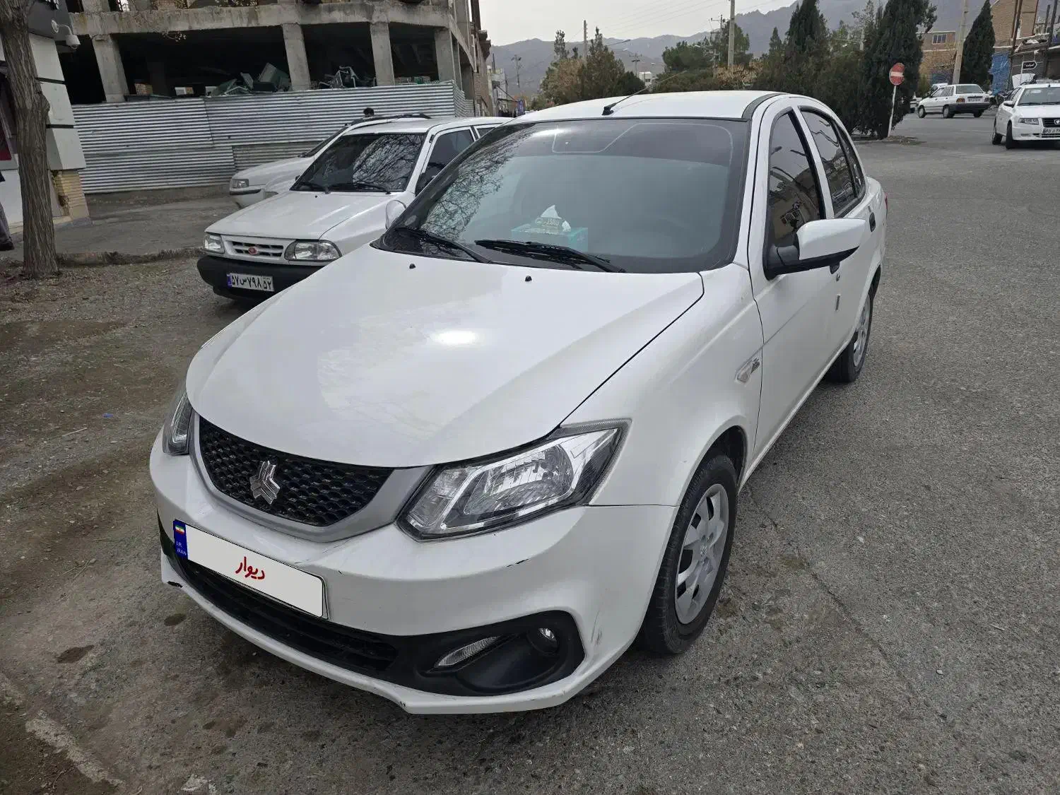 ساینا s|خودرو سواری و وانت|بیرجند, |دیوار