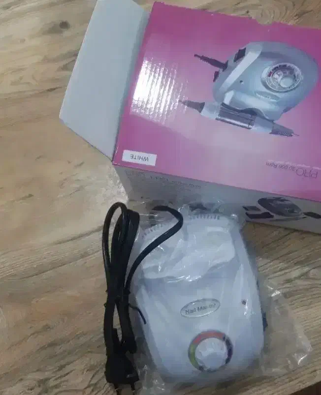 وسایل کاشت ناخن|آرایشی، بهداشتی، درمانی|پیشوا, |دیوار