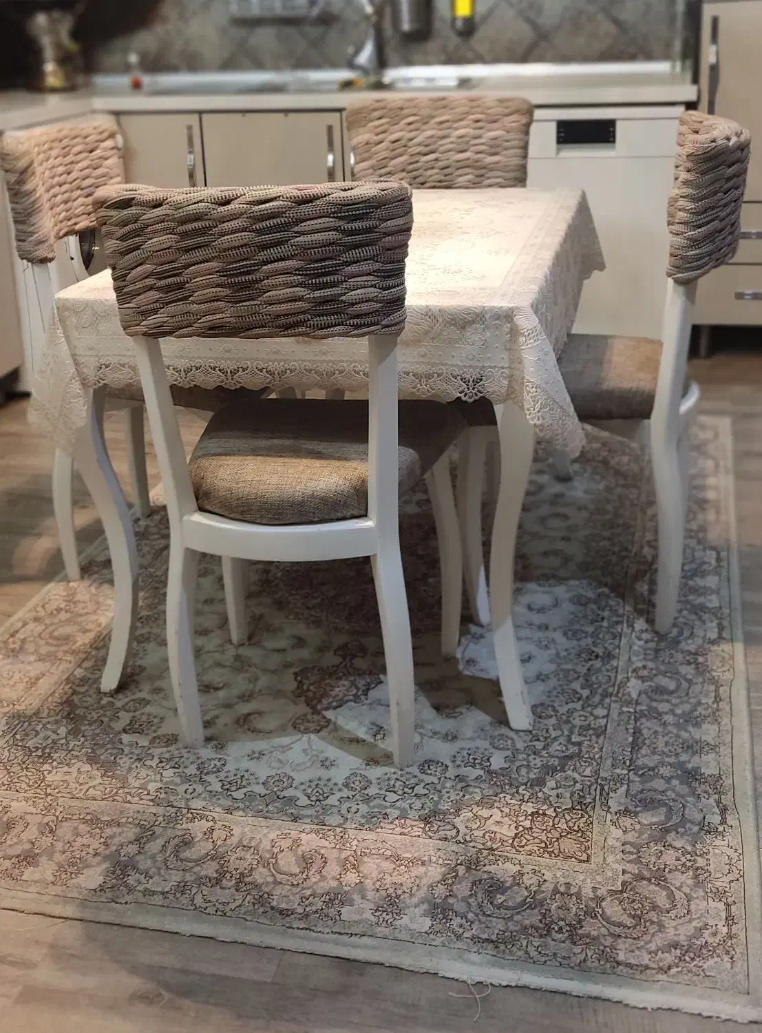 میز ناهارخوری چهرنفره|میز و صندلی غذاخوری|شاهین‌شهر, حافظ شمالی|دیوار