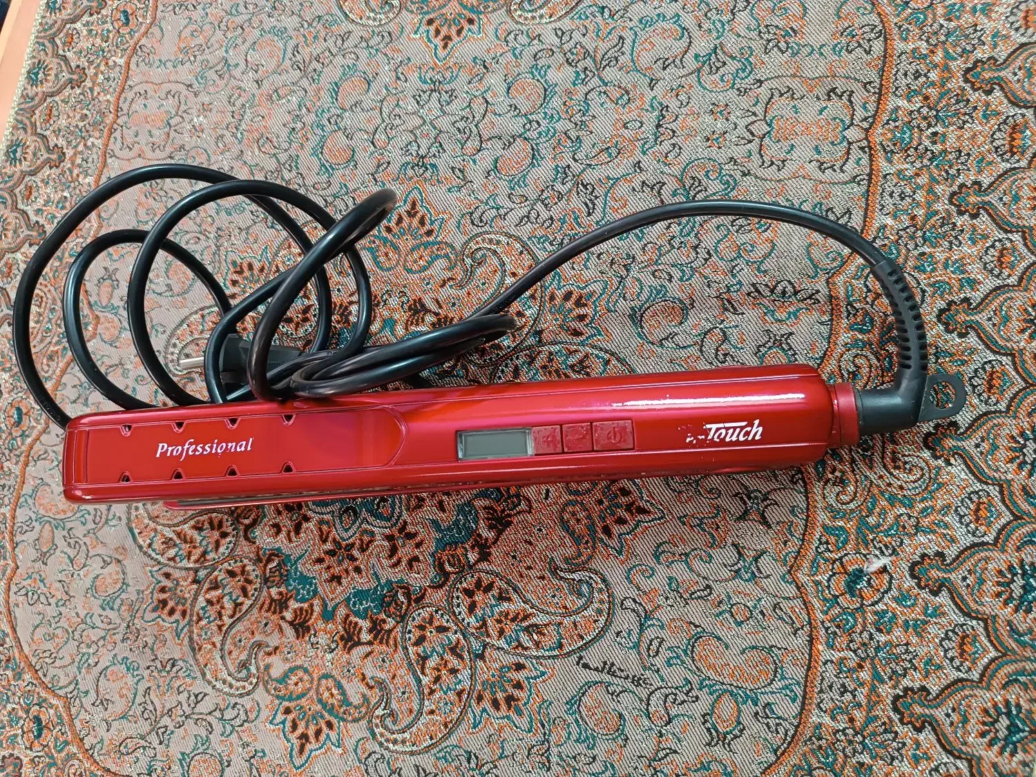 تعدادی وسائل آرایشی کاشت ناخن ، فر مو و اتو|حراج|شاهینشهر, خانه کارگر|دیوار