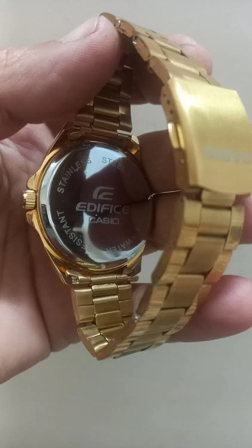 ساعت مچی|ساعت|ورامین, ورامین|دیوار