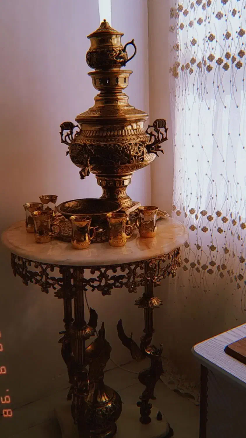 وسایل برنزی|کلکسیون اشیاء عتیقه|ملارد, |دیوار