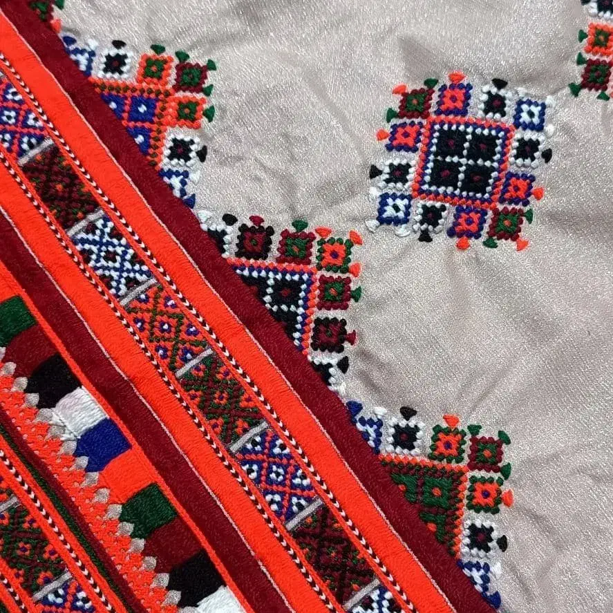 دوخت دوز|لباس|بمپور, |دیوار