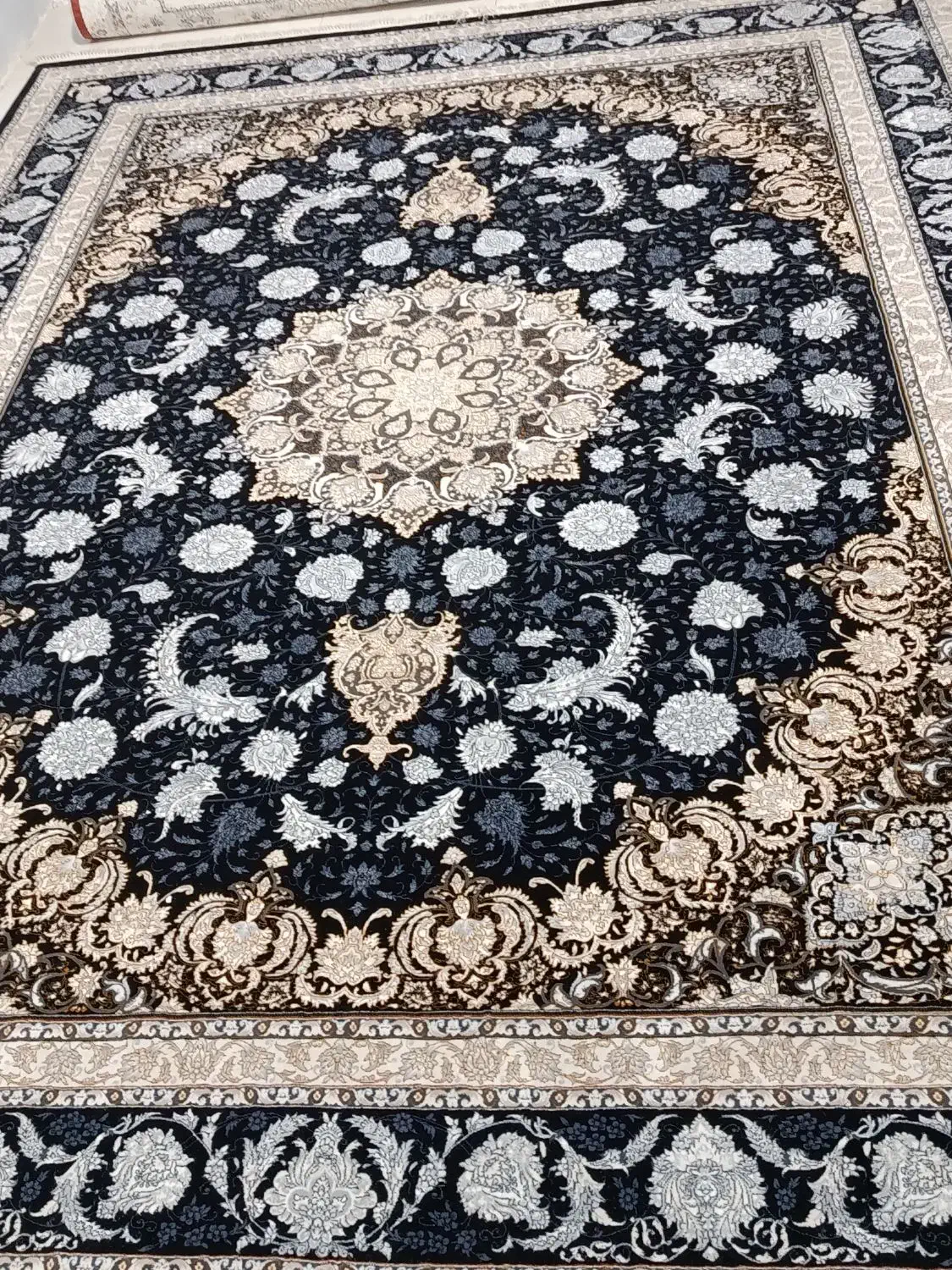 فرش ۱۲متری نو ۵تومن|فرش|شاهرود, |دیوار