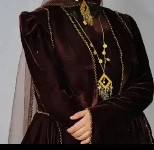 خیاطی چرام|لباس|چرام, |دیوار