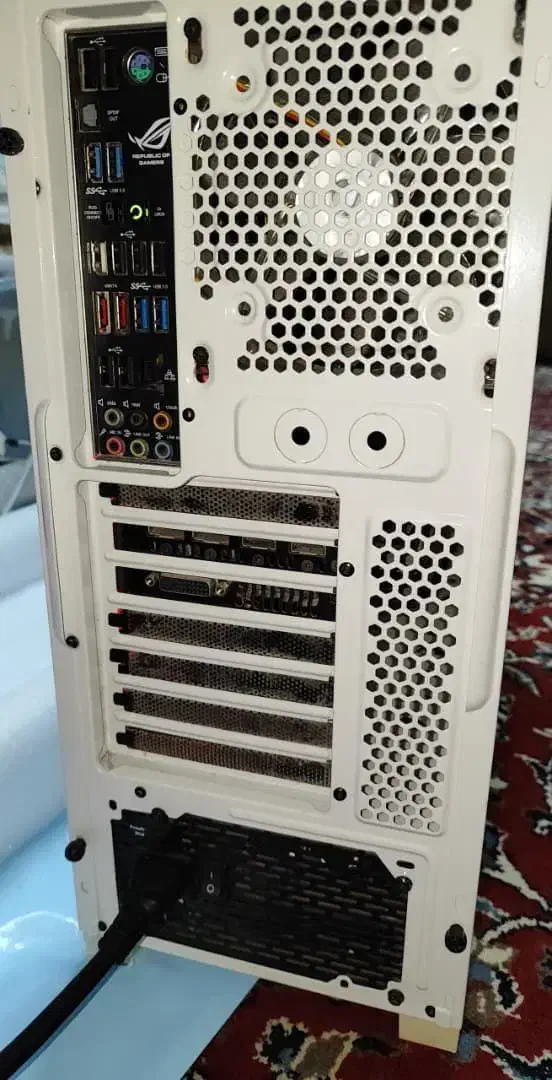 کیس گیمینگ حرفه ای|رایانه رومیزی|اراک, |دیوار