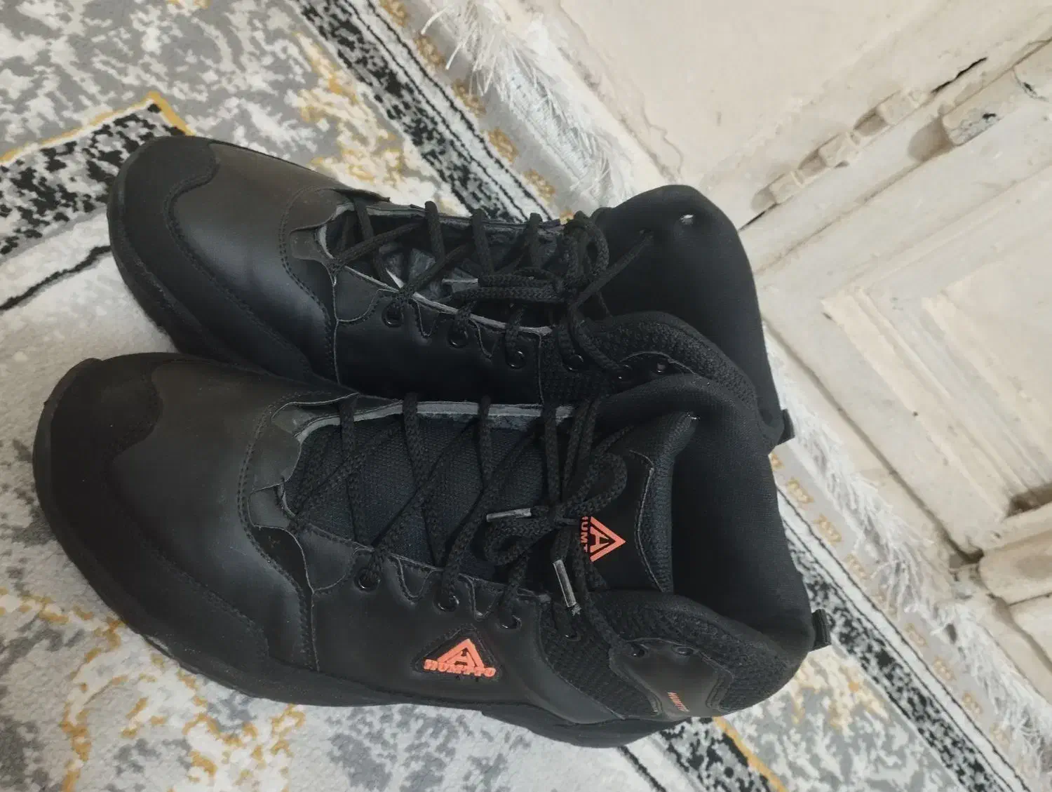 کفش کوهنوردی نو|کیف، کفش، کمربند|خرم‌آباد, |دیوار