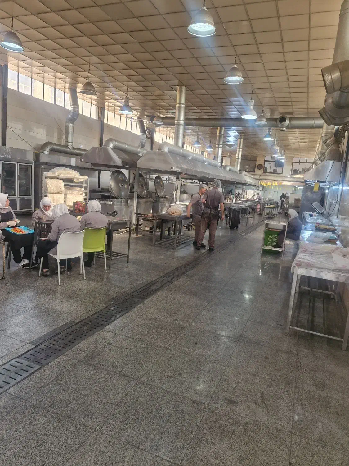 استخدام اشپز فرنگی|استخدام خدمات فروشگاه و رستوران|تهران, هفده شهریور|دیوار