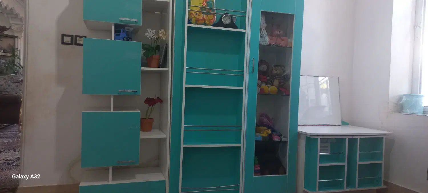 فروش کمد و تخت خواب نوجوان و میز تی وی|تخت و سرویس خواب|داراب, |دیوار