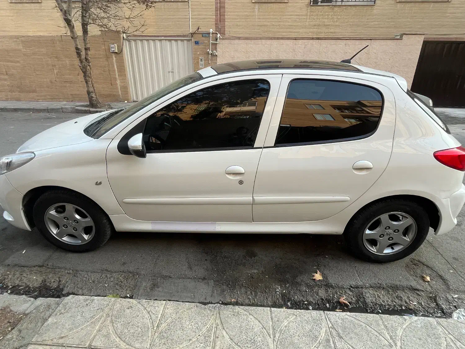 پژو ۲۰۷پاناروما مدل ۱۴۰۱|خودرو سواری و وانت|اندیشه, اندیشه فاز ۱|دیوار