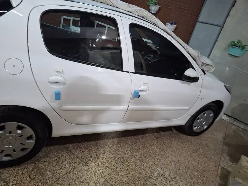 ۲۰۷ صفر سقف فلز مدل۴۰۴|خودرو سواری و وانت|شهرضا, |دیوار