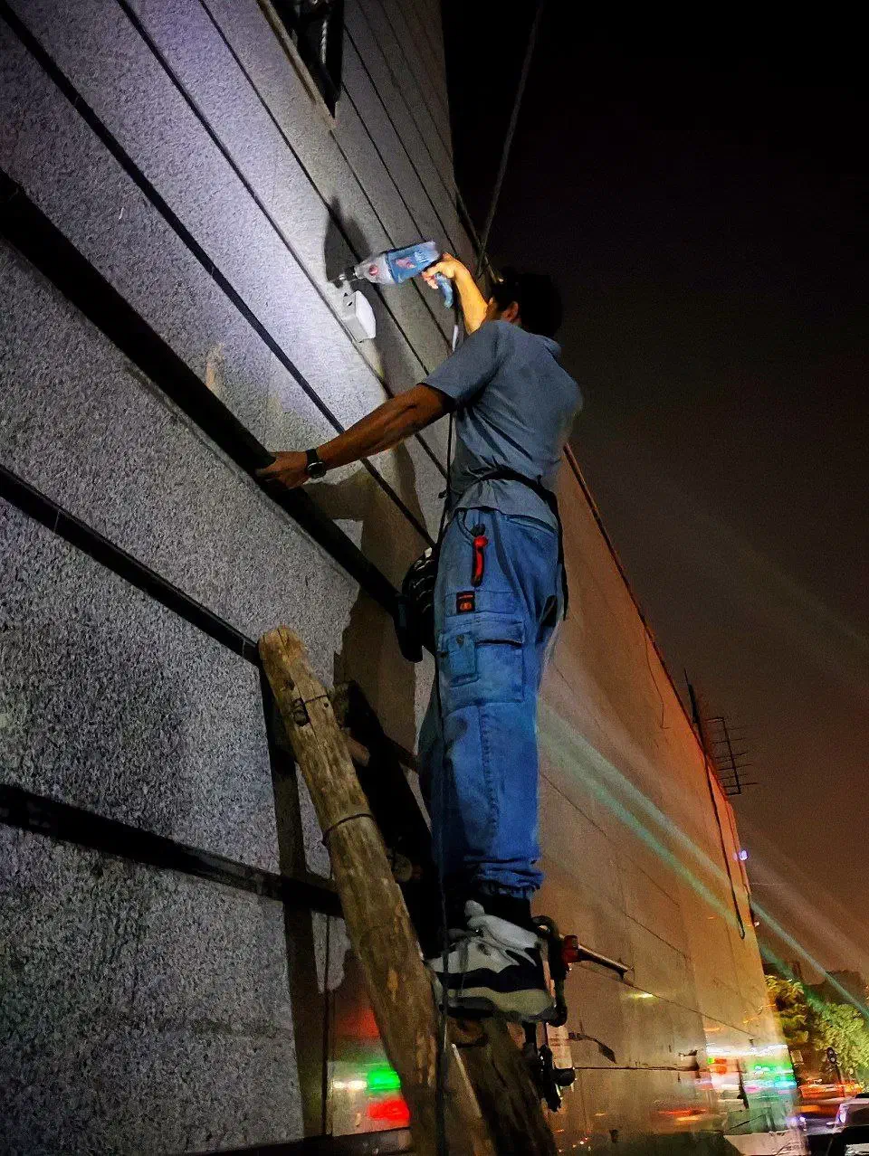 برقکاری دوربین مداربسته آیفون تصویری باکمترین قیمت|خدمات پیشه و مهارت|تهران, هرندی|دیوار