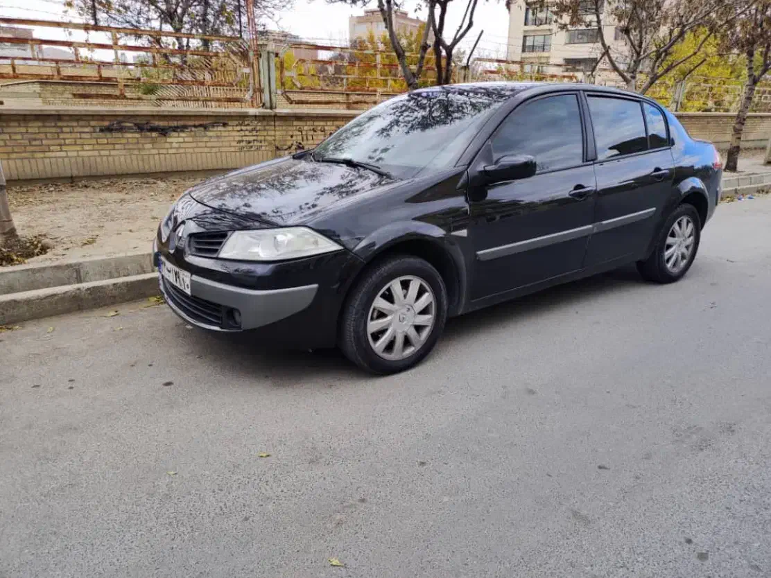 مگان ۲۰۰۰ اتومات|خودرو سواری و وانت|تبریز, |دیوار