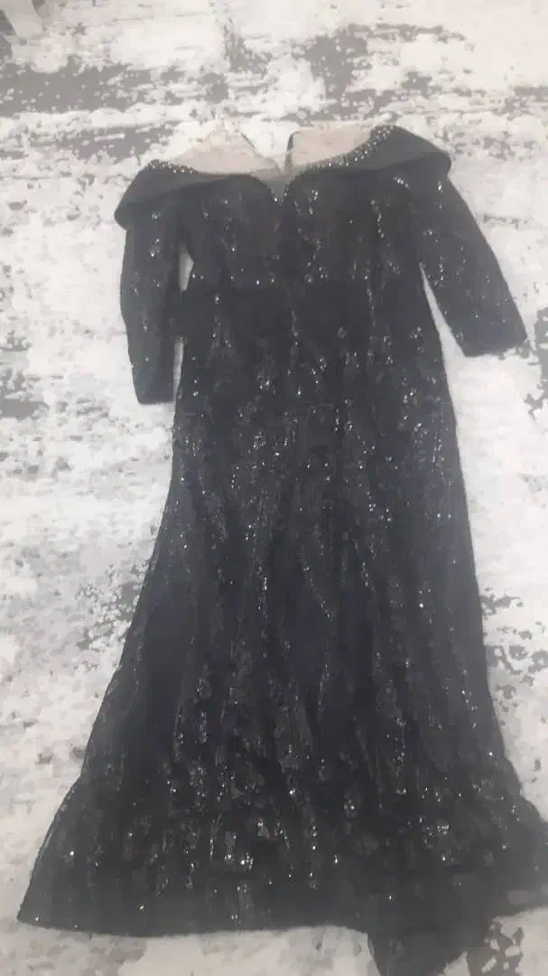 لباس مجلسی|لباس|داراب, |دیوار