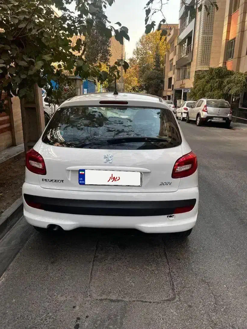 207 اتماتیک سقف شیشه ای سفید|خودرو سواری و وانت|تهران, ایرانشهر|دیوار