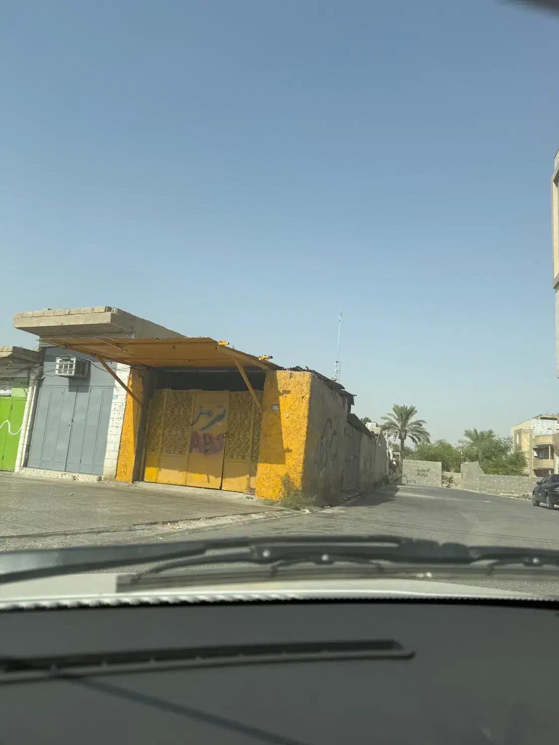 گاراژ جنب پارک مثلثی سر نبش|اجارهٔ مغازه و غرفه|بندر گناوه, |دیوار