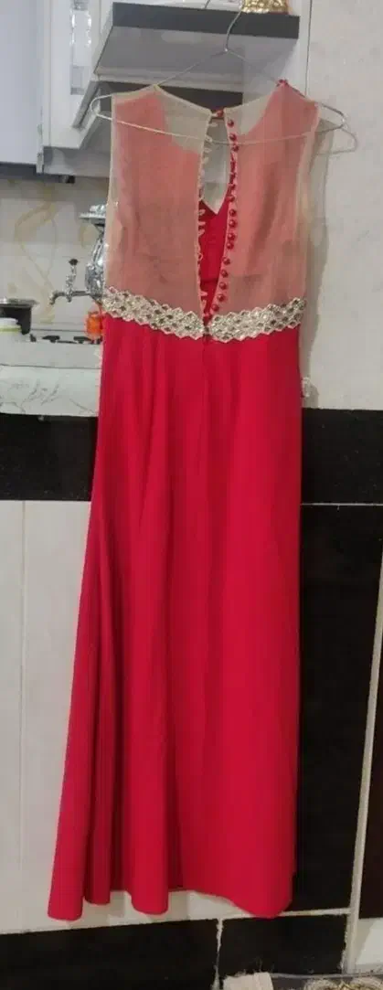 لباس مجلسی|لباس|قم, ولیعصر|دیوار