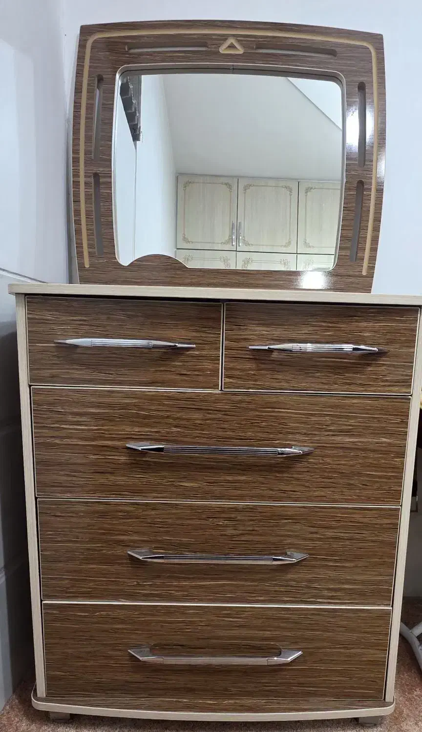 میز تی وی...میز آرایش|میز تلویزیون|مرودشت, ابوذر شمالی|دیوار