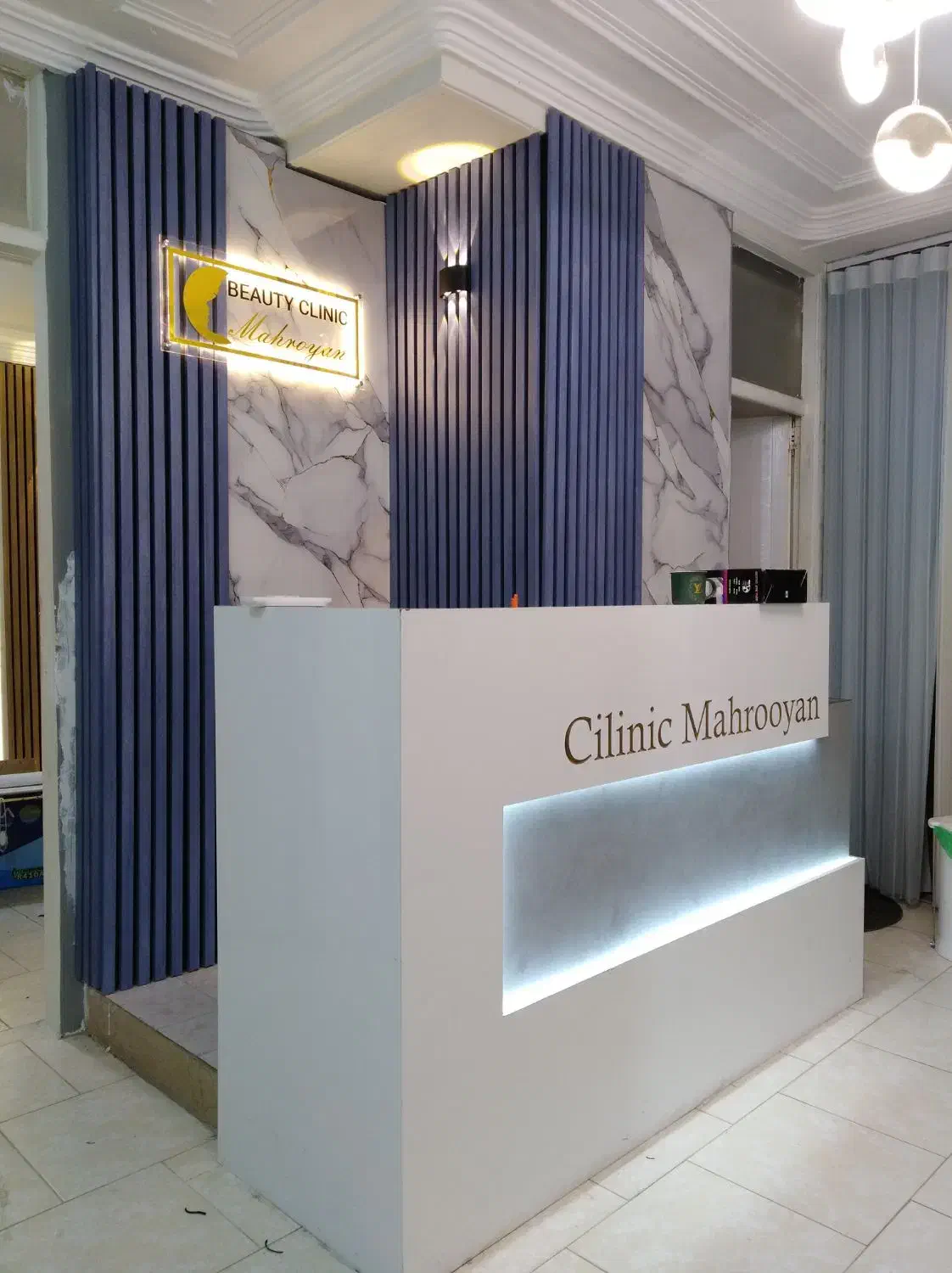 نصاب نصب کاغذ دیواری ماربل ترمو پوستر|خدمات پیشه و مهارت|بندرعباس, |دیوار