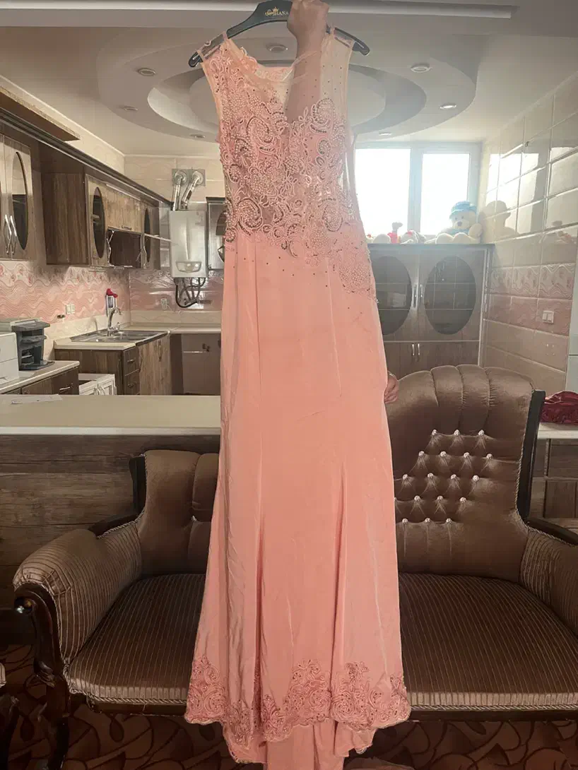 لباس مجلسی در حد نو|لباس|نجفآباد, دلگشا|دیوار