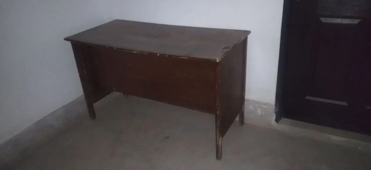 میزکامپیوتر|میز تحریر و کامپیوتر|گلبهار, شهر جدید گلبهار|دیوار