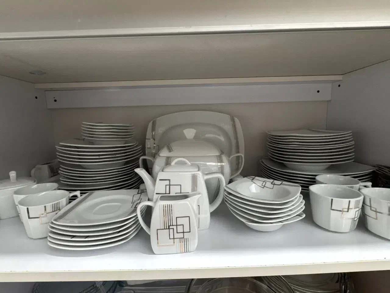 سرویس چینی|ظروف سرو و پذیرایی|پردیس, فاز ۲|دیوار