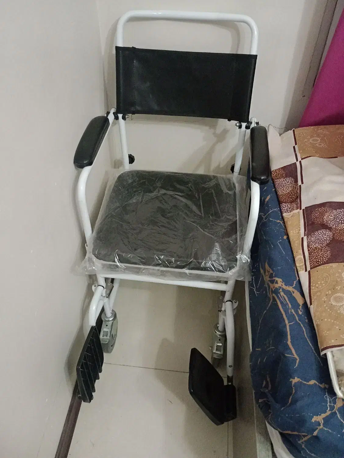 ویلچر حمام و دستشویی|آرایشی، بهداشتی، درمانی|تهران, لویزان|دیوار