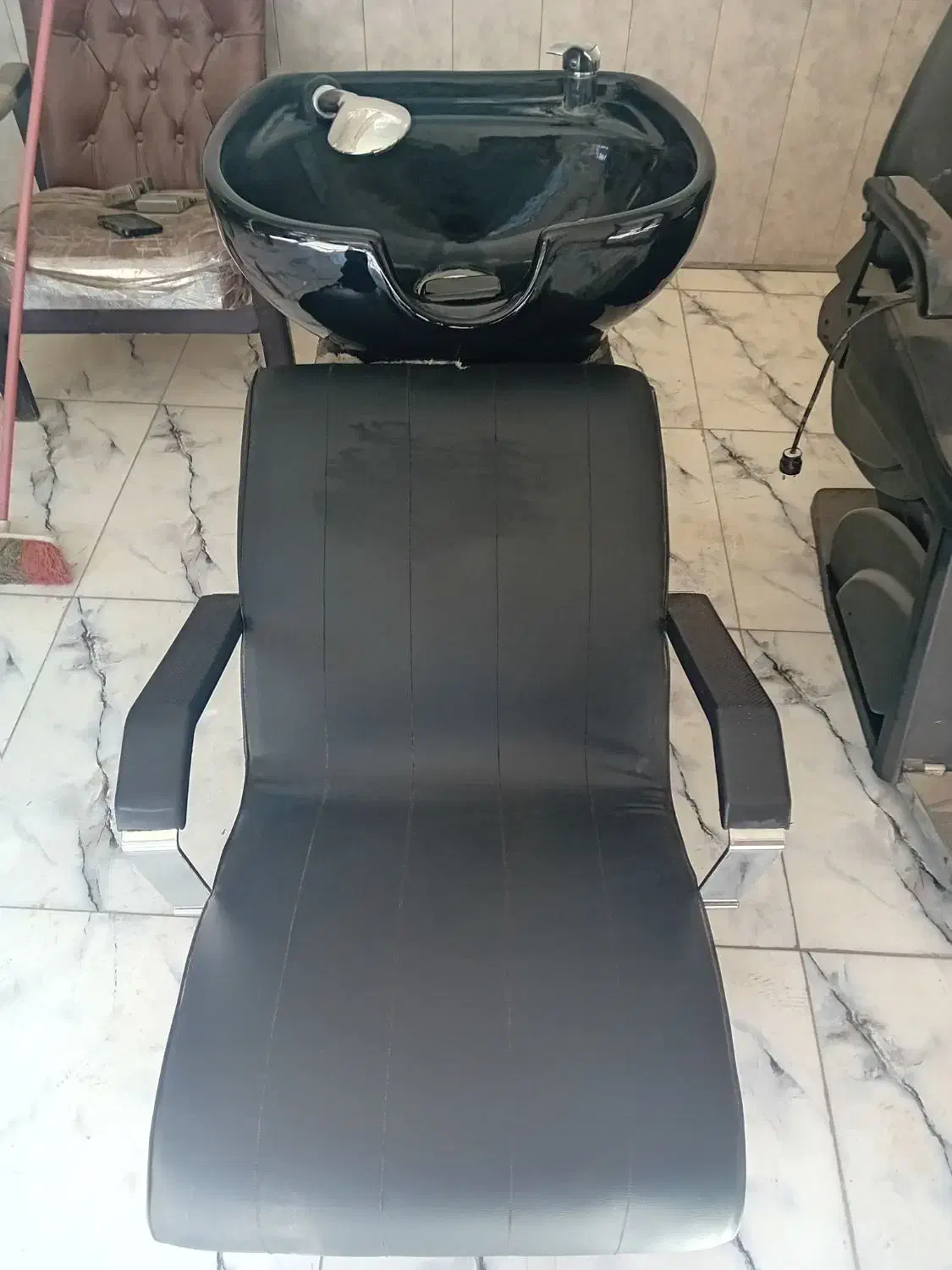 لوازم آرایشگاه صندلی سرشور آرایشگاه|آرایشگاه و سالن‌های زیبایی|کرمانشاه, |دیوار