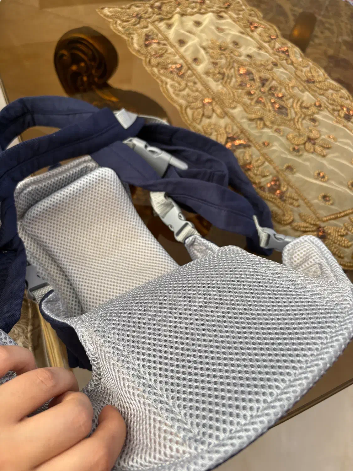 آغوشی کودک نو آکبند|اسباب و اثاث بچه|اصفهان, جلالیه|دیوار