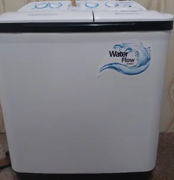 لباسشویی|ماشین لباسشویی و خشک‌کن لباس|باوی, |دیوار