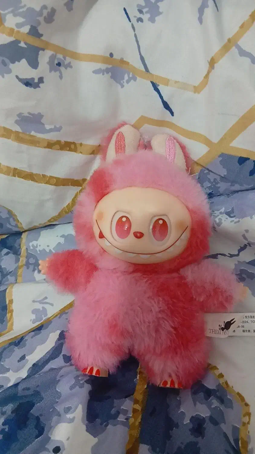 لبوبو صورتی|اسباب‌‌بازی|رامسر, |دیوار